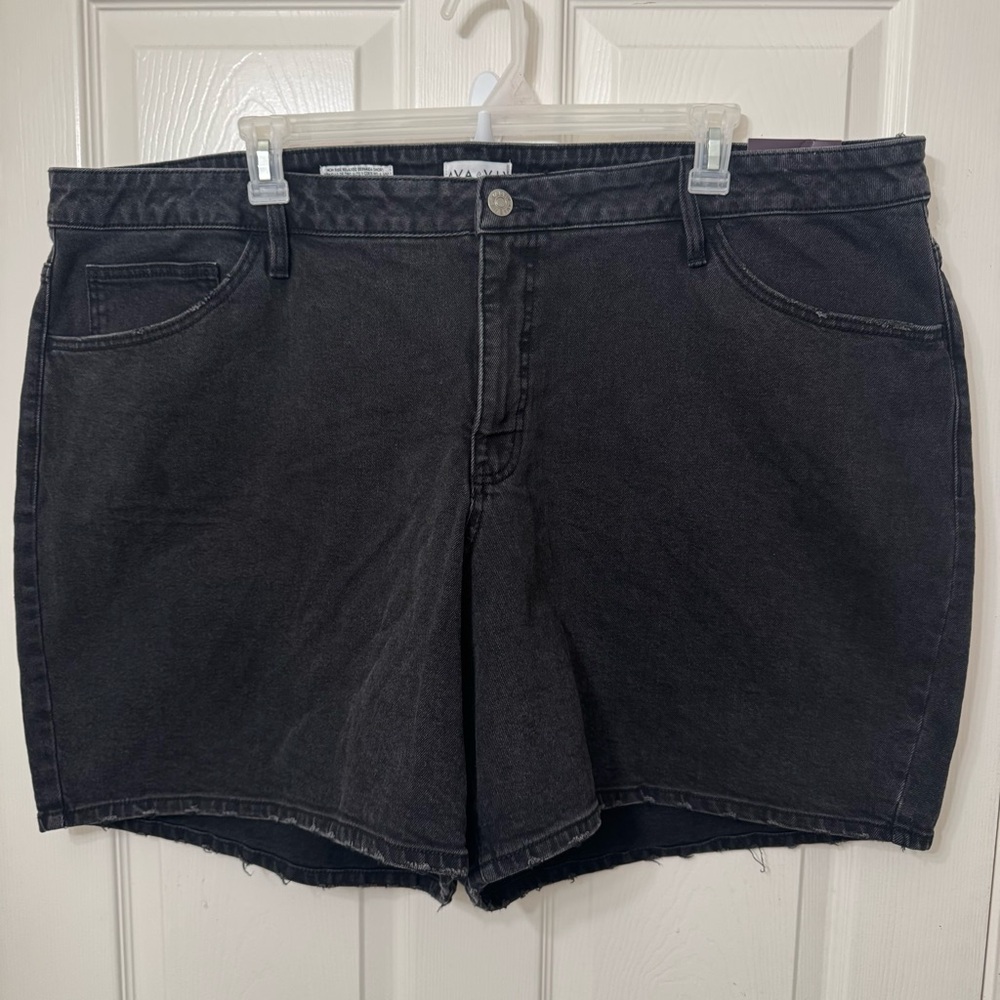 AVA & VIV Bermuda Shorts Womens Plus Size 26 Black Denim High Rise Relax Fit NWT